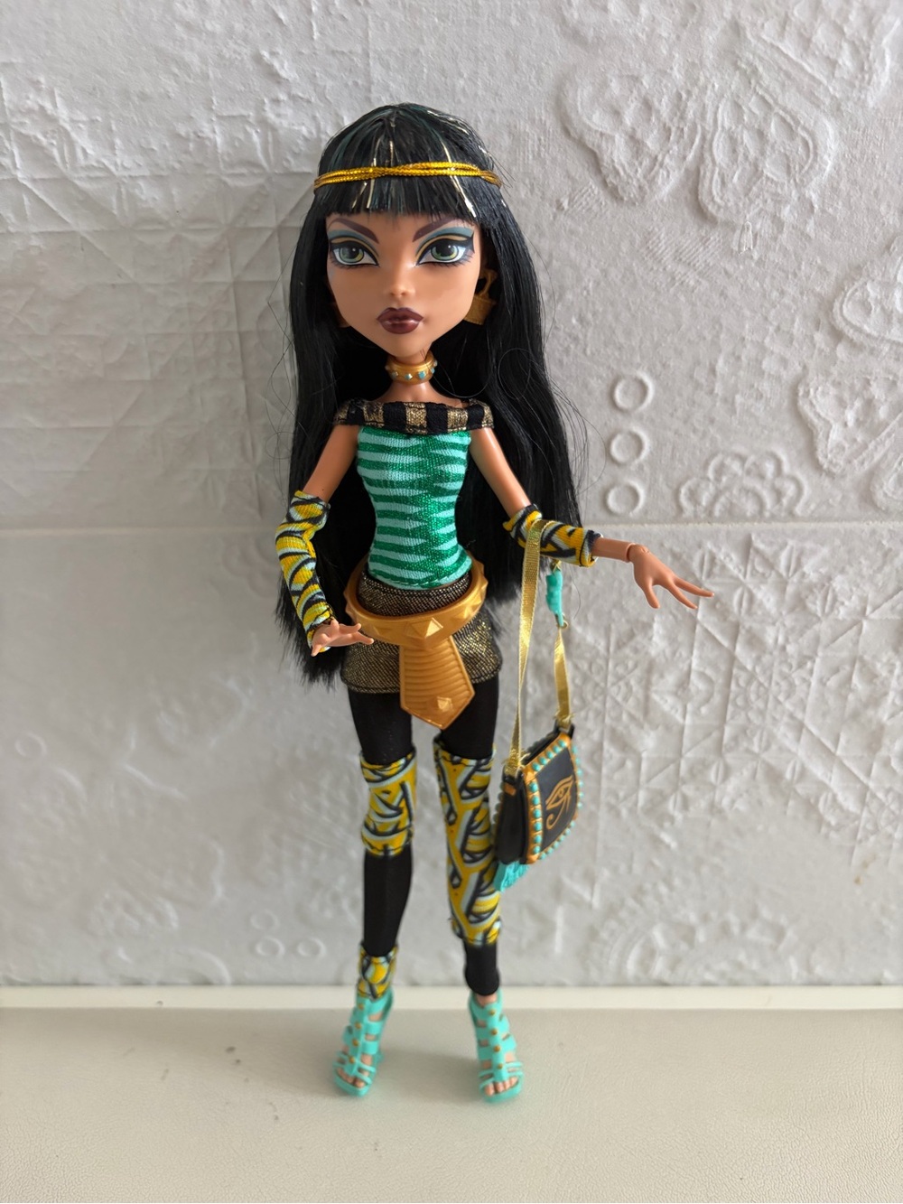 Monster high school out Cleo de Nile doll